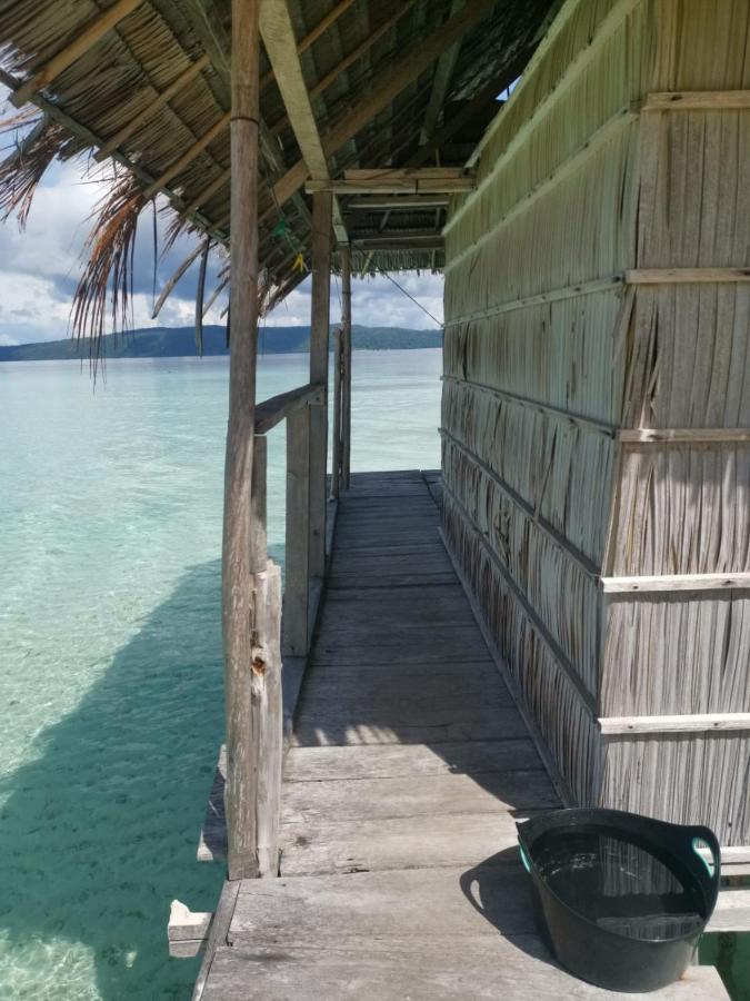 Kri Raja Ampat Bungalows Esterno foto
